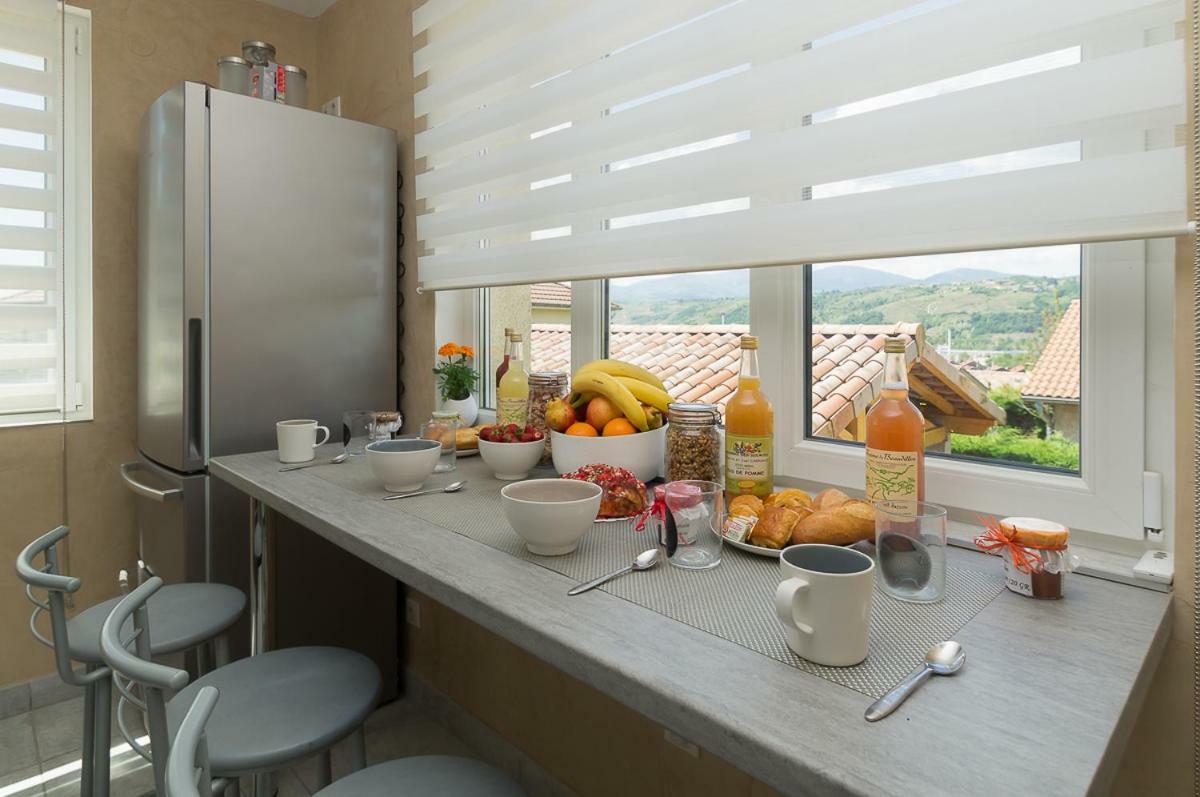 Guest House Domaine Des Grouilleres Saint-Clair-du-Rhone Ngoại thất bức ảnh